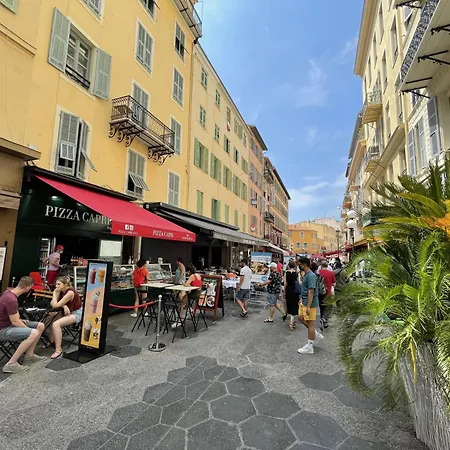 Ultra Central 1 Bdr - Massena Street Διαμέρισμα